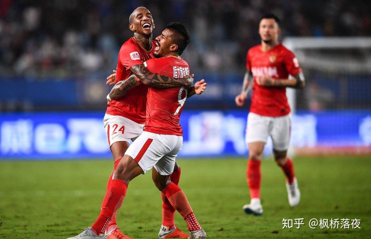 开云中国-洛杉矶湖人训练开放日;今晚防线松动引欢呼;亚冠在即;年轻球员得到机会的简单介绍