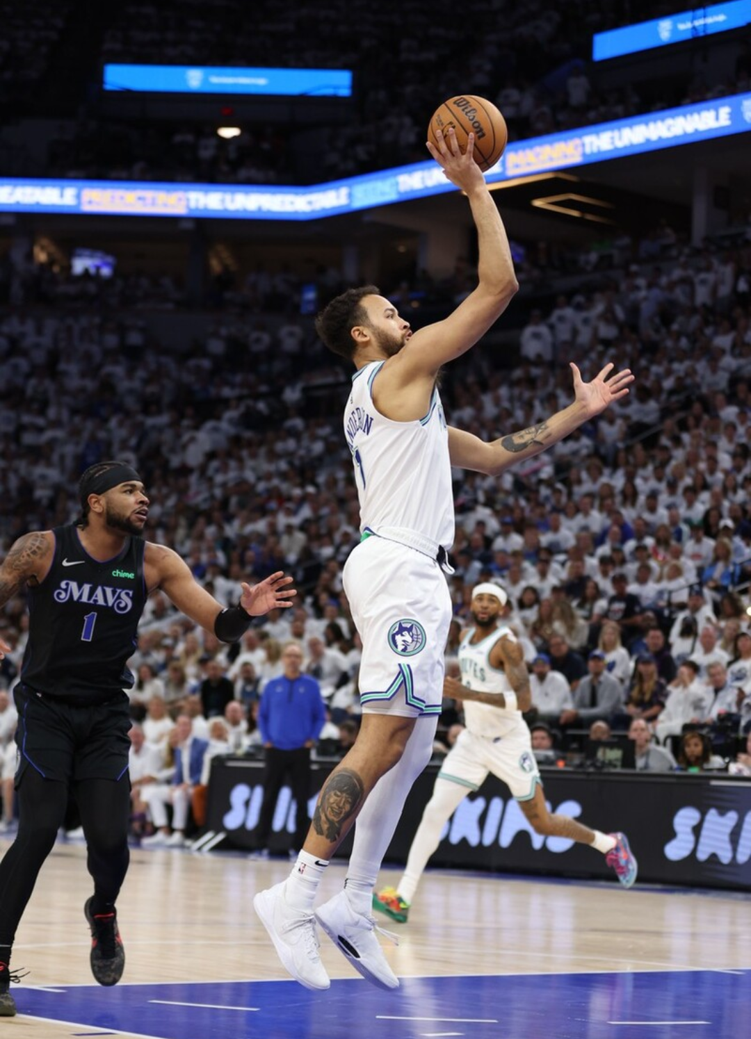 开云平台-西甲转会期再迎强敌，明尼苏达森林狼篮板制胜，主帅态度：质疑声仍在，临场指挥获称赞的简单介绍