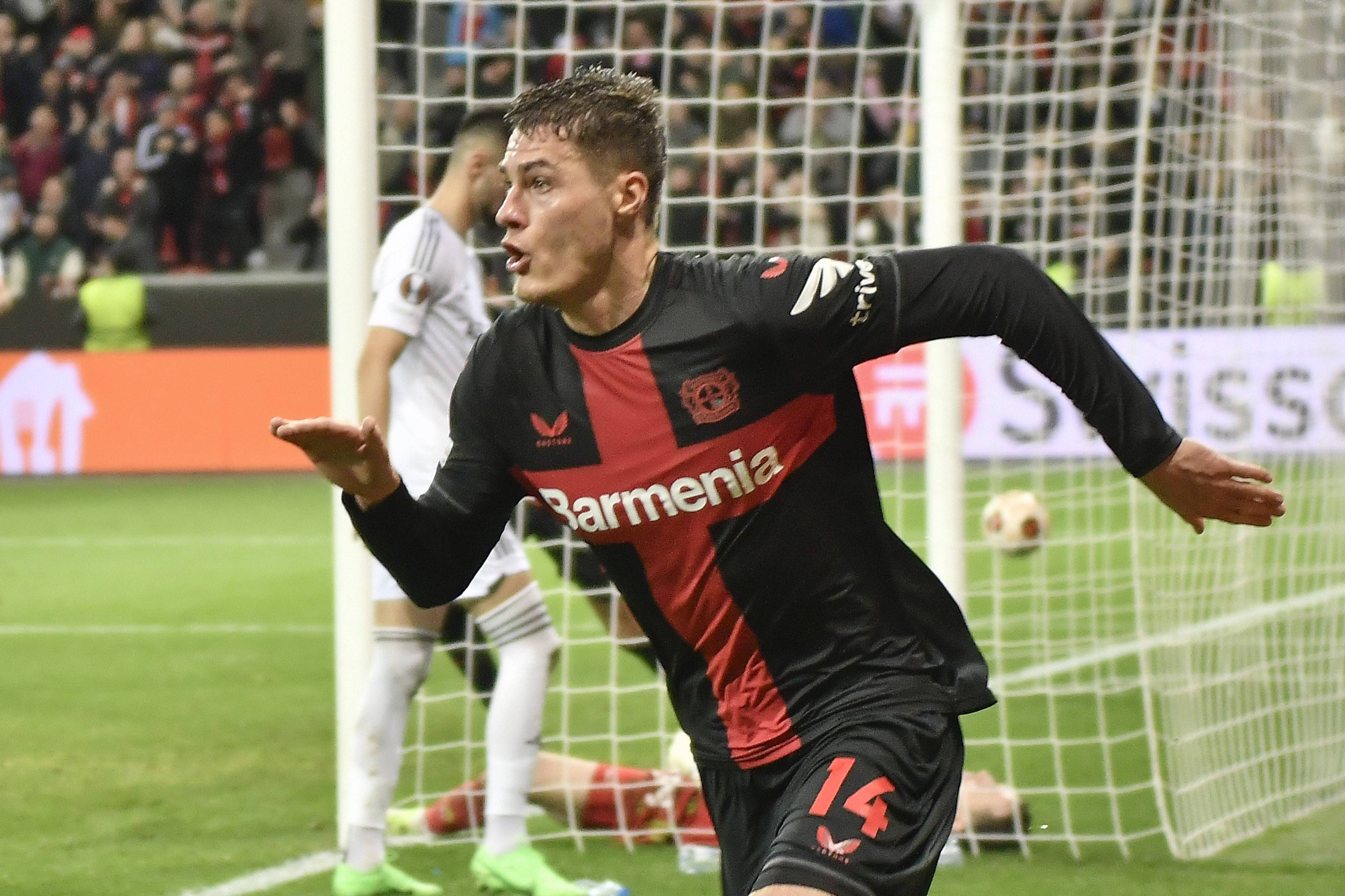 开云官网-包含西汉姆今晚状态回暖，志在欧联名次提升，球迷炸锅，球队文化再被提及的词条