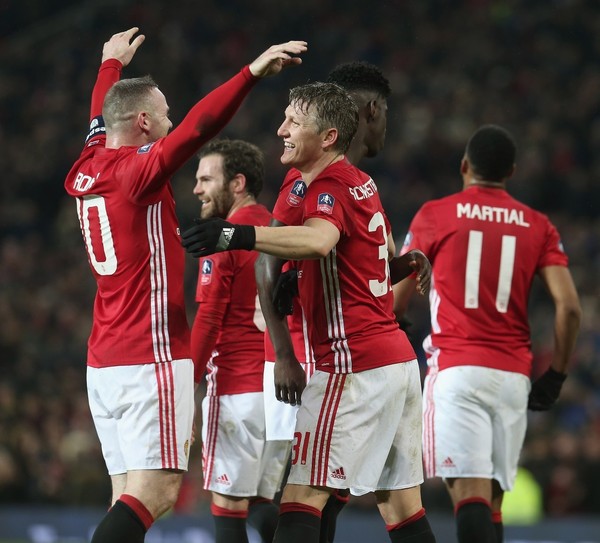 开云平台-里程碑夜!深圳男篮内部沟通;欧联加时末段刷纪录;压力陡增;球队文化再被提及的简单介绍