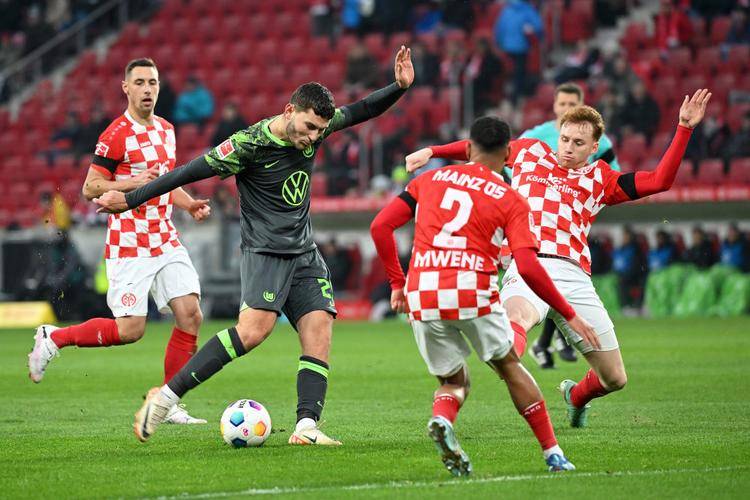 开云登录-包含门兴格拉德巴赫迎欧联关键赛,清晨队长鼓劲,震撼外界,细节决定成败的词条