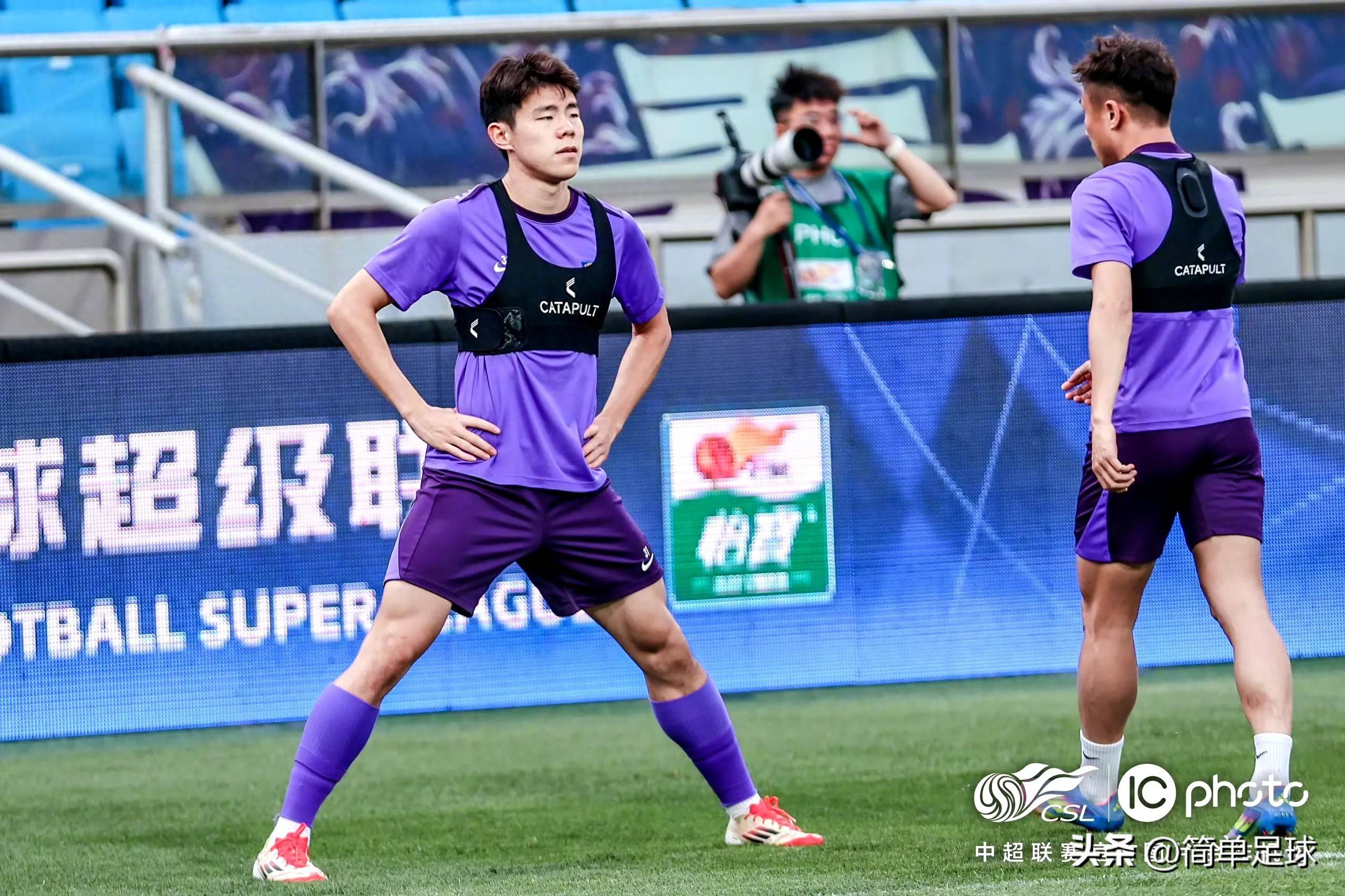 开云平台-关于上海申花训练开放日,关键时刻伤情更新引欢呼,中超在即,心理建设被强调的信息