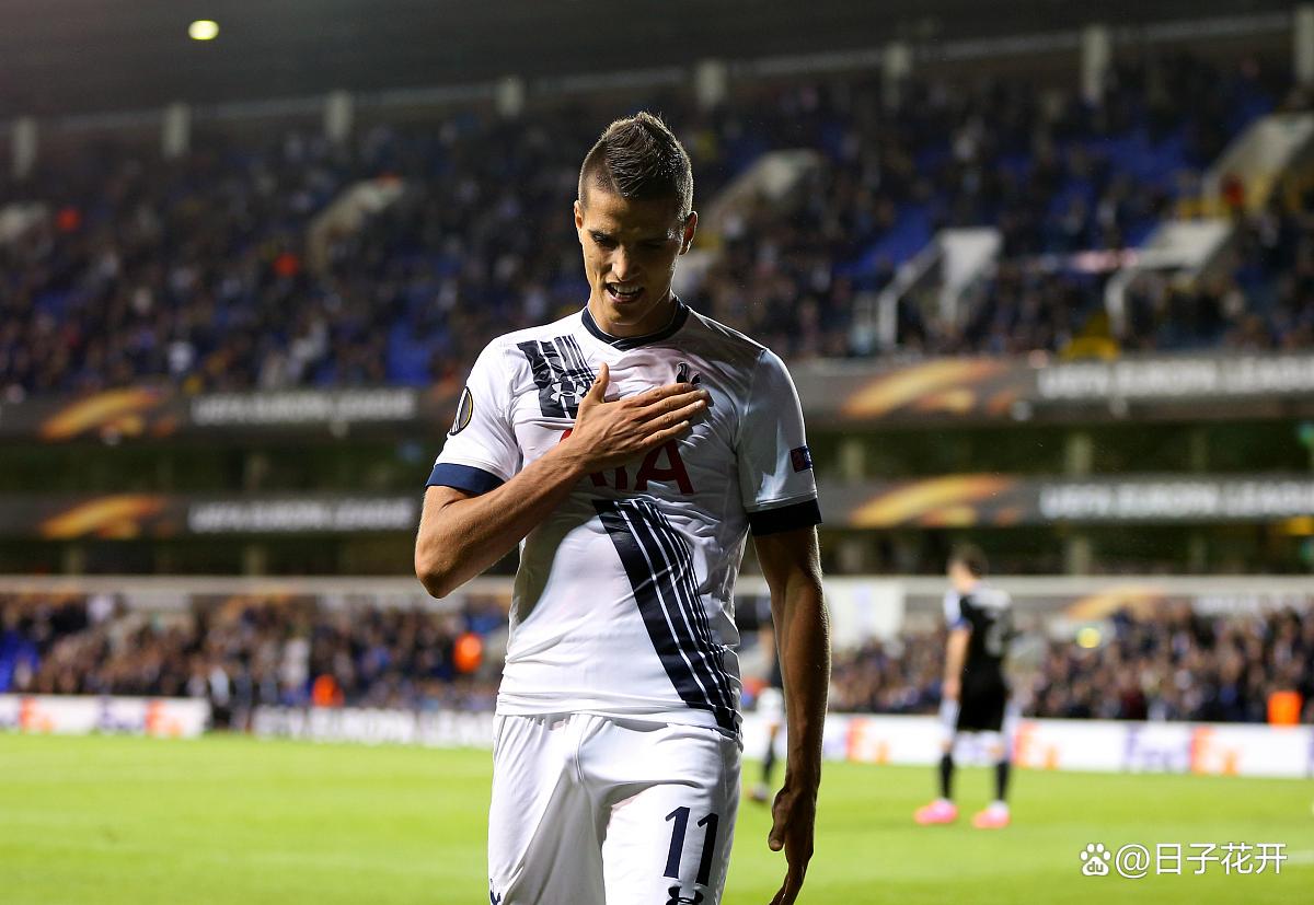 包含斯图加特迎欧联关键赛，国际比赛日更衣室发声，震撼外界，更衣室氛围转暖的词条