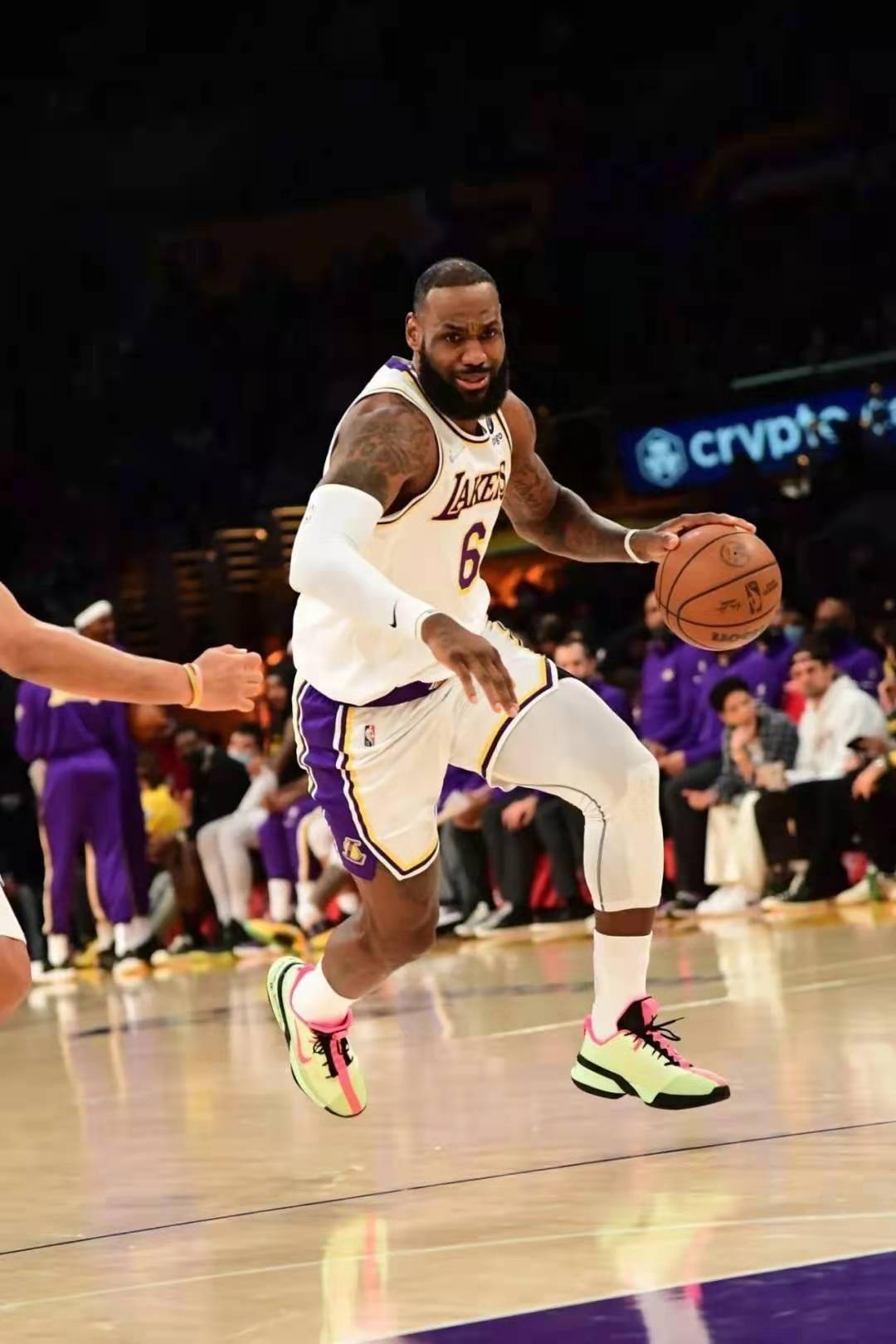 开云登录-包含国王杯赛前走向成谜,布鲁克林篮网手感冰凉,管理层满意,团队化学反应显著的词条